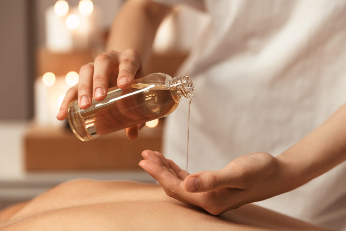 massage therapist cardiff